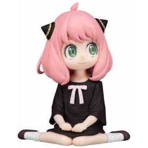 Anya Forger - Sitting on the Floor Smiling - Noodle Stopper Figure