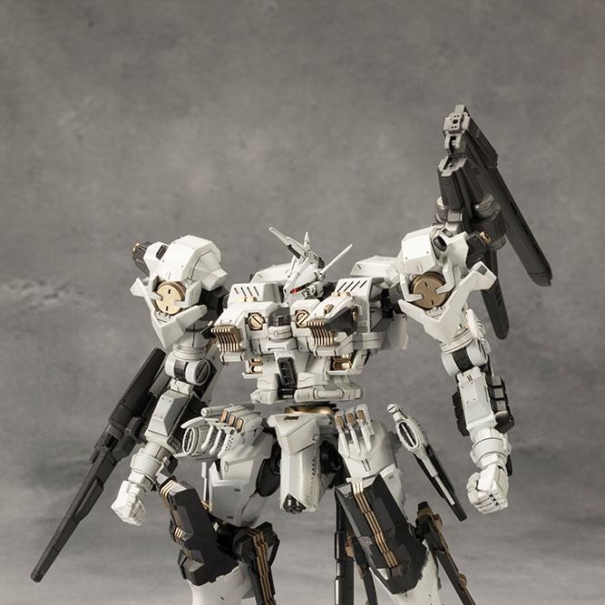 1/72 Rosenthal CR-Hogire Noblesse Oblige Full Package Ver. (Armored Core 4) (Armored Core: For Answer)